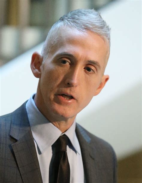 Trey gowdy ponytail - Net worth: $500,000. Trey Gowdy is a former Congressman turned television personality. He hosts the Fox News ' show Sunday Nights in America. Prior to his TV career, Gowdy served South Carolina's ...